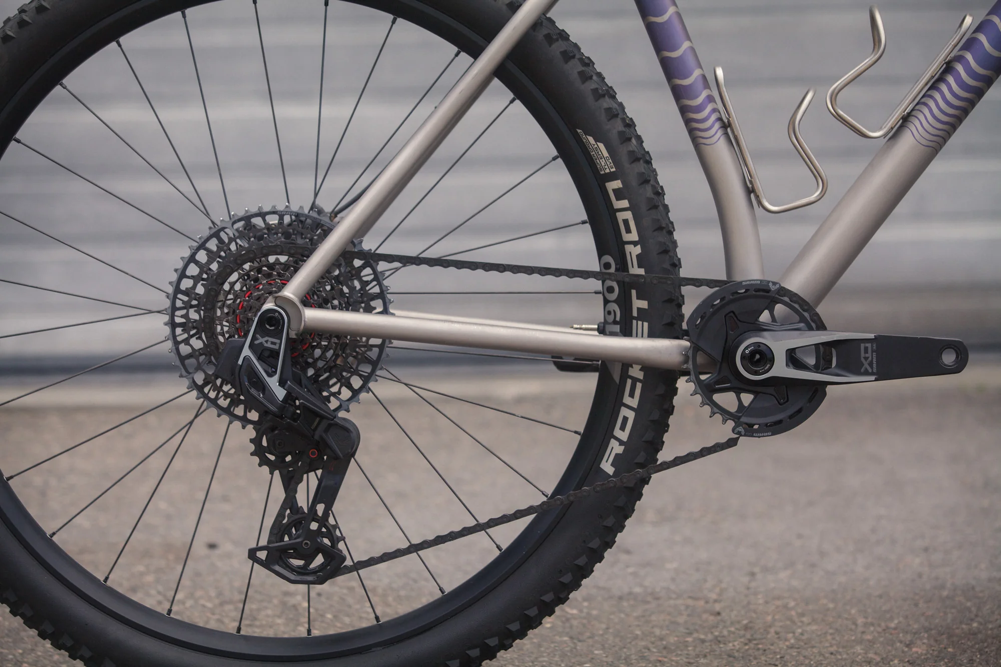 WOMBLE | SIZE LARGE | SRAM XO TRANSMISSION - Image 4